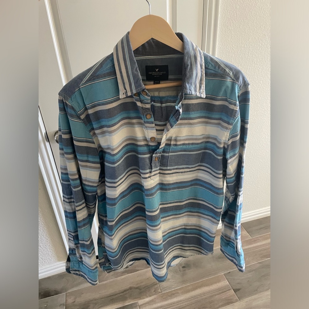 American Eagle Shirt